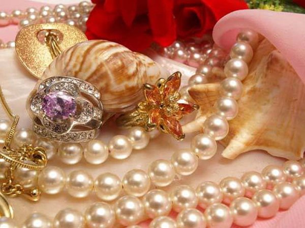 Цветы и драгоценности