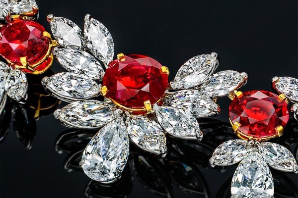 Красивые цветы с жемчугом