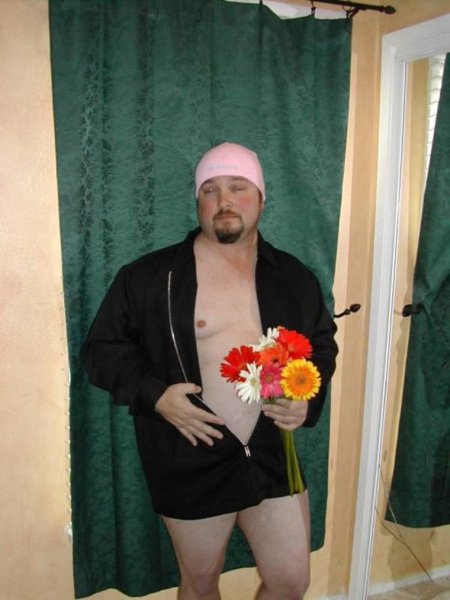 Страшный мужик с цветами