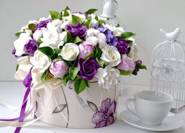 С днем рождения изящный букет