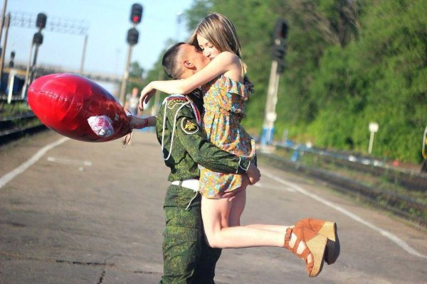 Бабушка ветеран с внуком