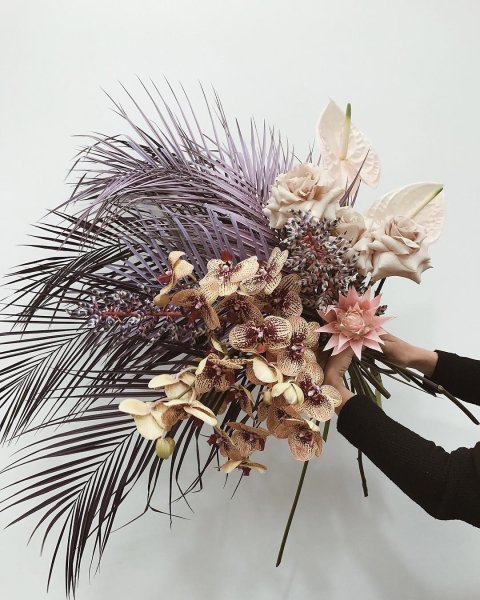 Букет невесты Анютины глазки