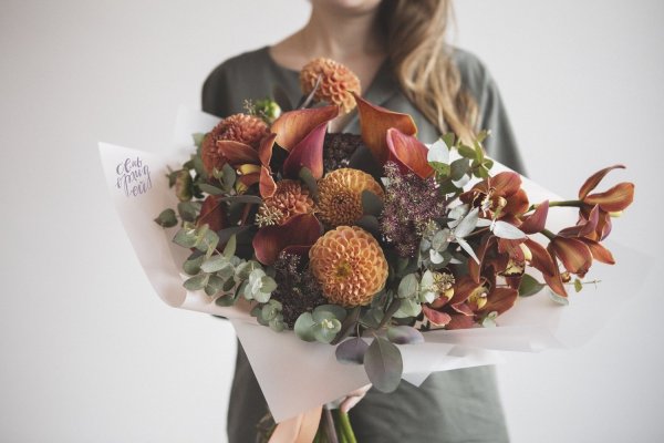 Цветы в рожке