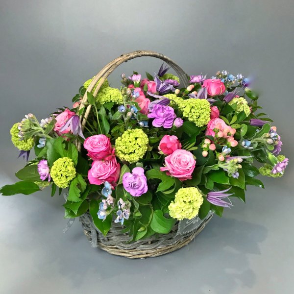 Корзина с цветами
