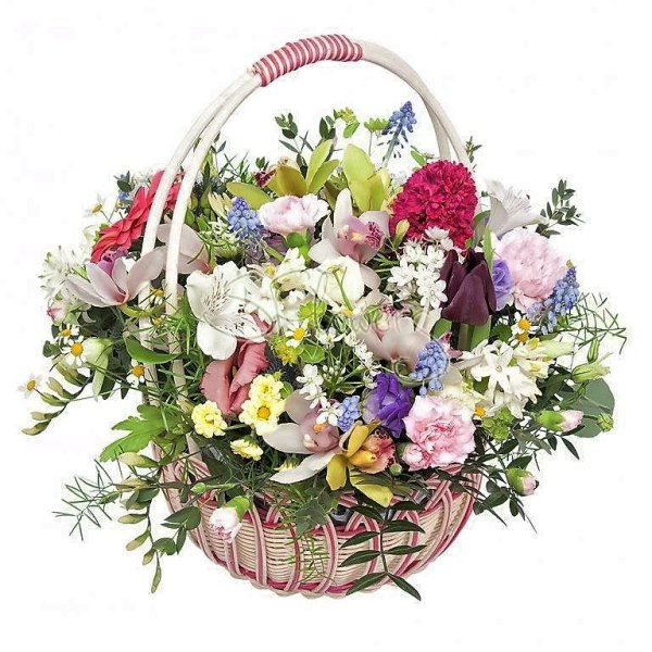 Красивая корзина цветов