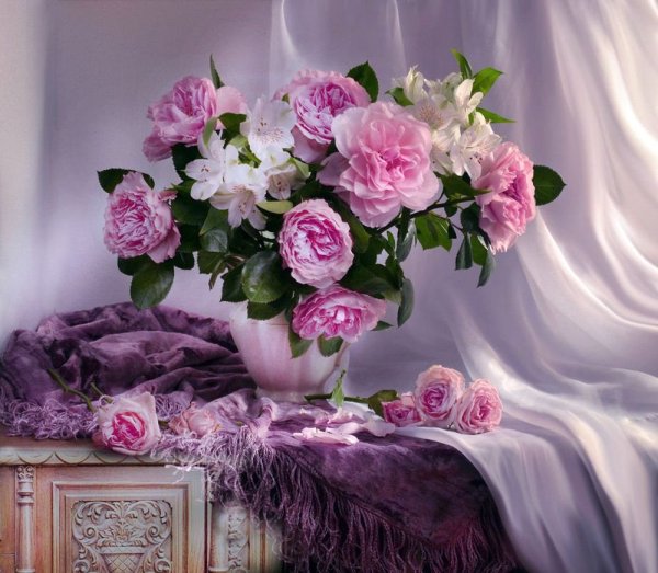 Натюрморт в нежных тонах