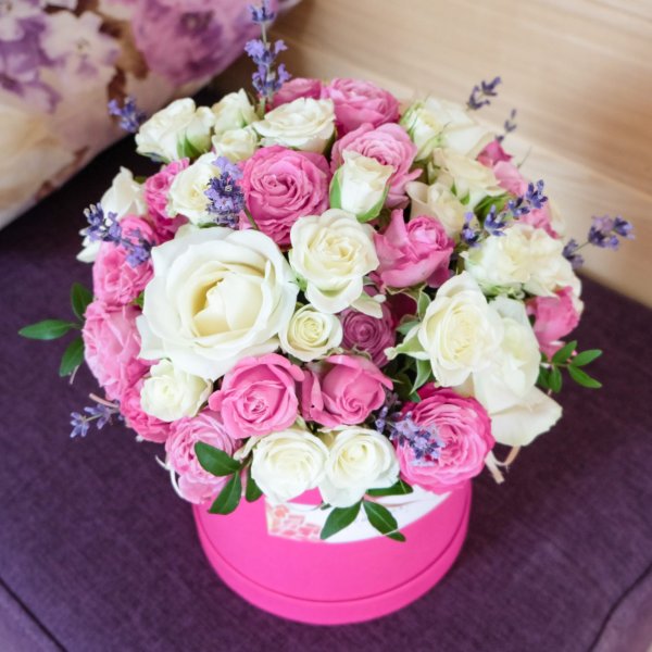 Красивый букет в коробке