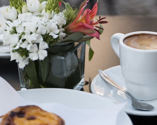 Чашечка утреннего кофе