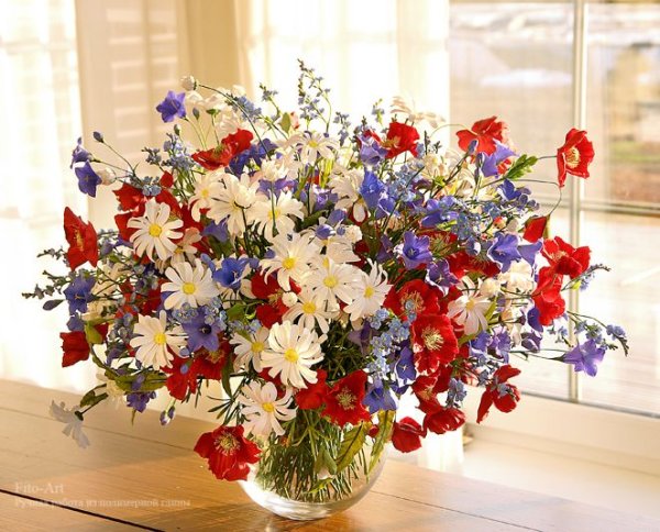 Полевой букет