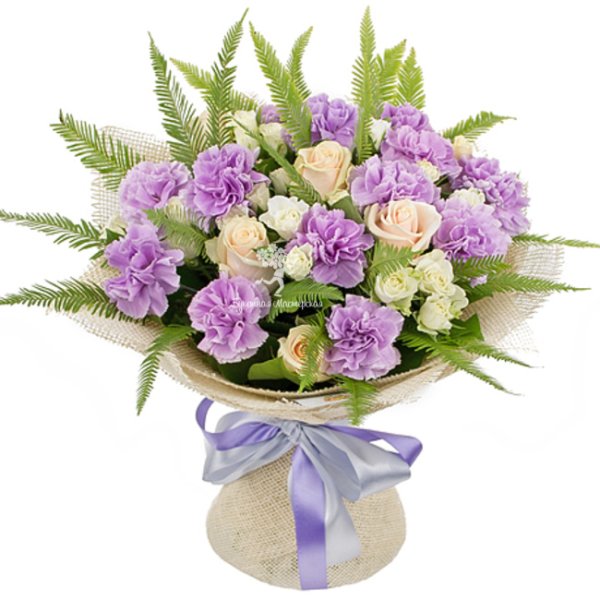 Небольшие букеты цветов