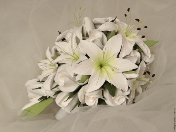 Букет "белые лилии"