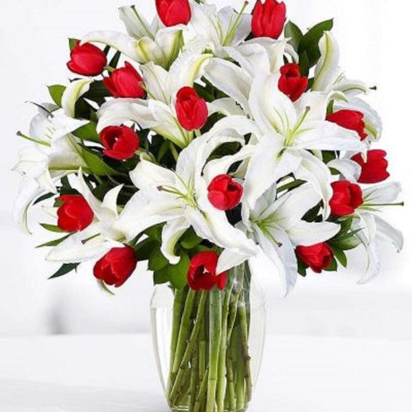 Писабай букет лилии