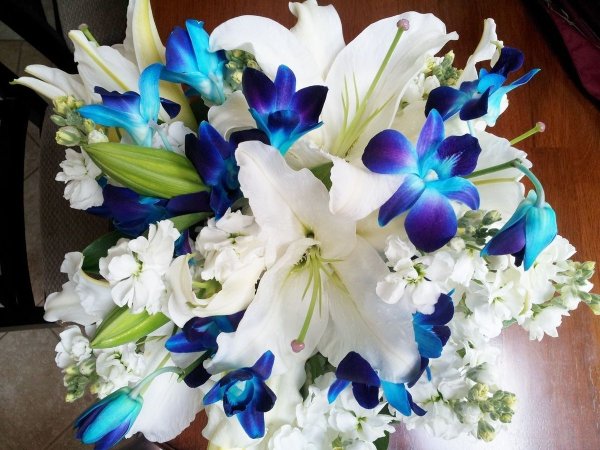 Лилия Блю Крюмон букет