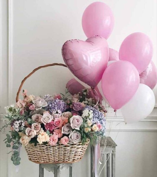 Шикарный букет и шары