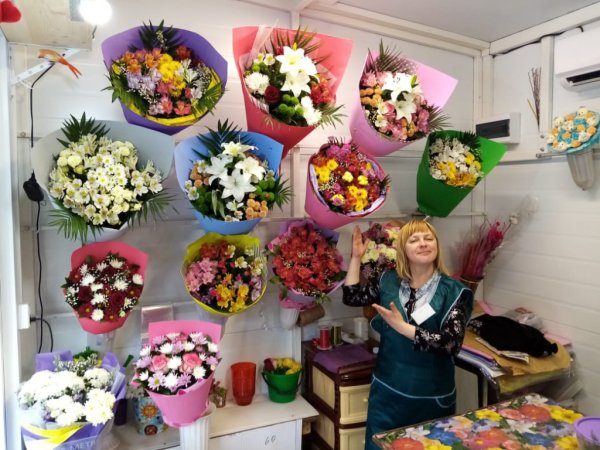 Витрина цветочного магазина