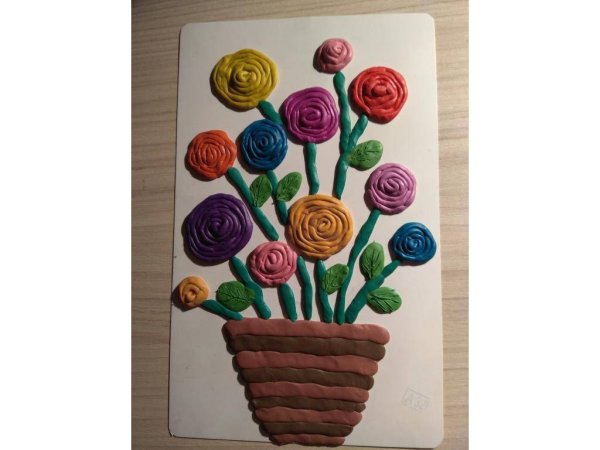 Цветы из пластилина на картоне для детей
