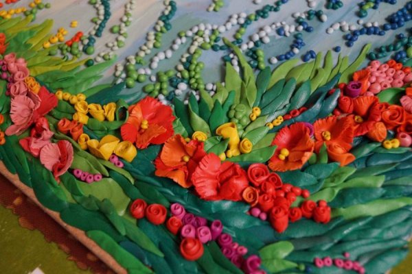 Цветы в технике пластилинографии