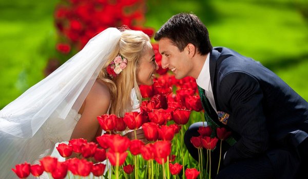 Молодые влюбленные