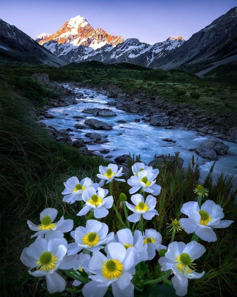 Весна горы озеро