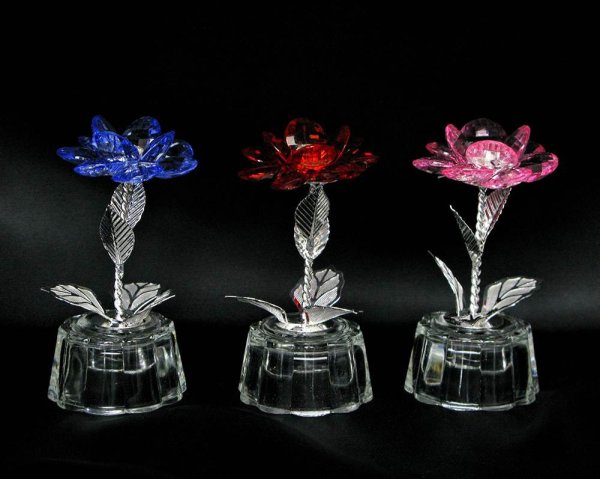 Красивые стеклянные цветы