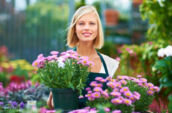 Девушка флорист