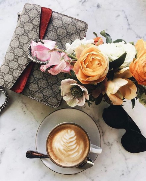 Кофе цветы стильные