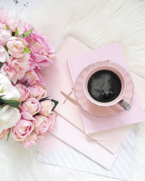 Ранункулюсы и кофе