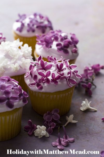 Цветы и десерт