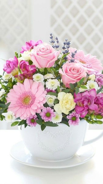 Букет в чашке