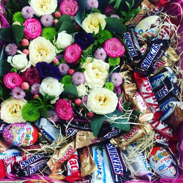 Цветы и вкусняшки