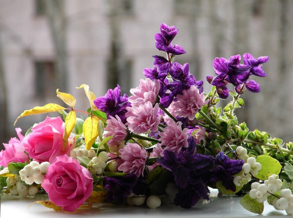 Букет цветов август