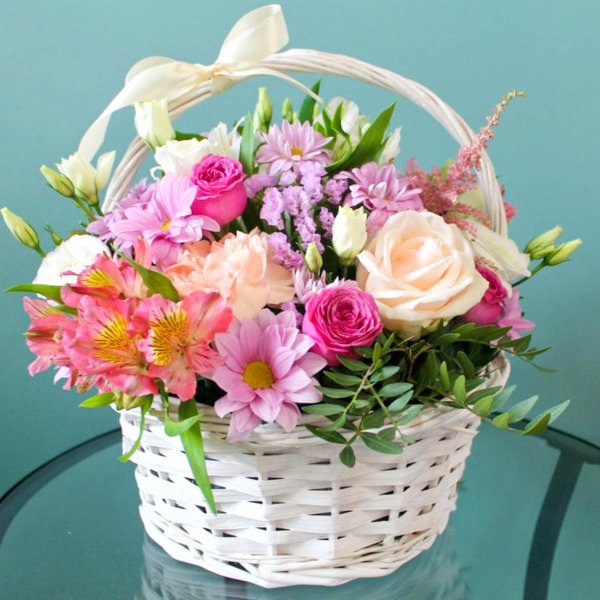 Корзина с цветами