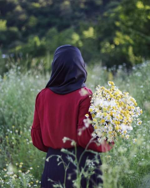 Изображения по запросу Девушка хиджабе цветами