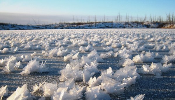 Огромные снежинки в природе