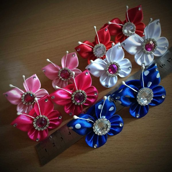 Цветы из лент