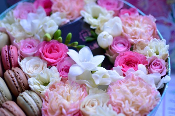 Цветы и сладости