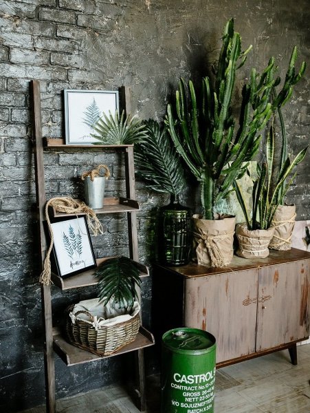 Цветочный горшок лофт в интерьере