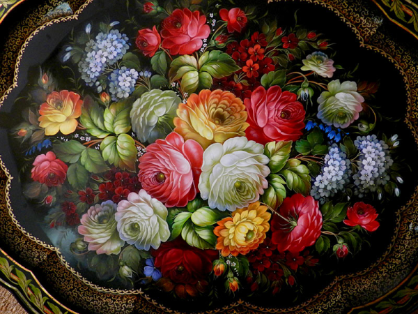 Живопись цветочной росписи Жостово.