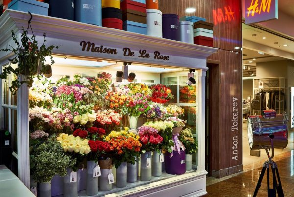 Витрина цветочного магазина