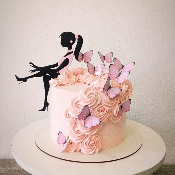 Торт девушка с сакурой