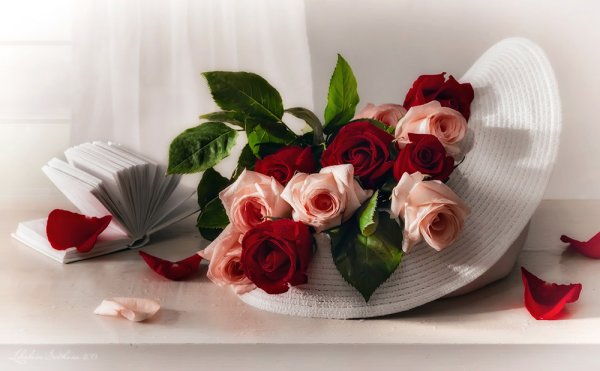 Букет в шляпе