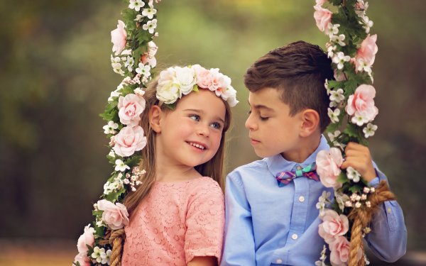 Дети мальчик и девочка