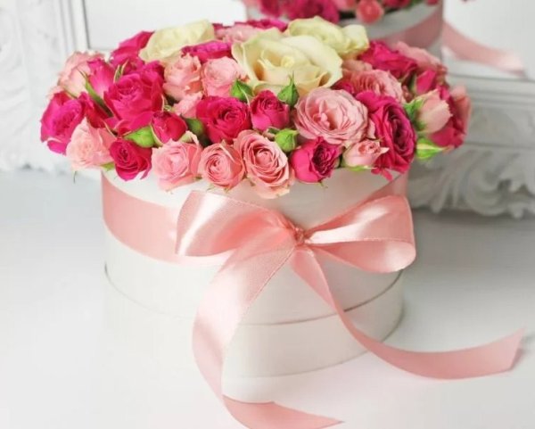 Шикарные букеты в коробках