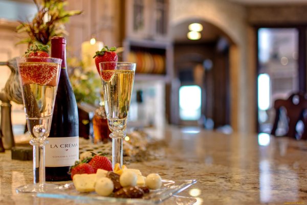 Фрукты для романтического вечера