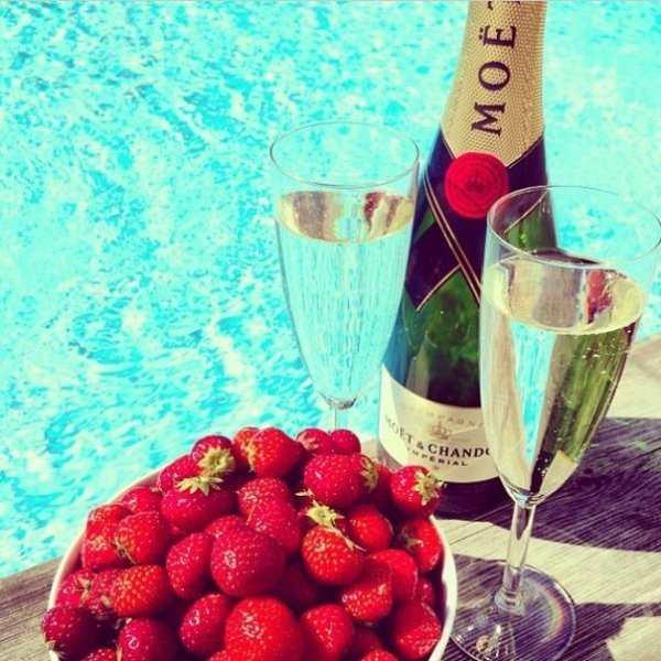 Шампанское в постель