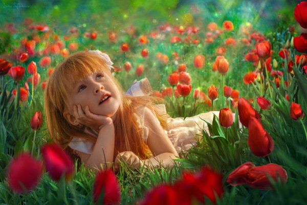 Мальчик с цветами