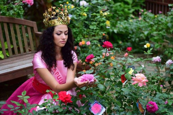 Королева в цветах