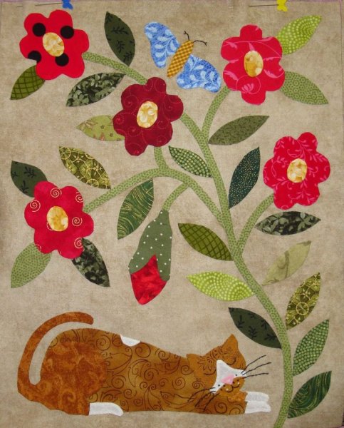 Аппликация из лоскутков ткани