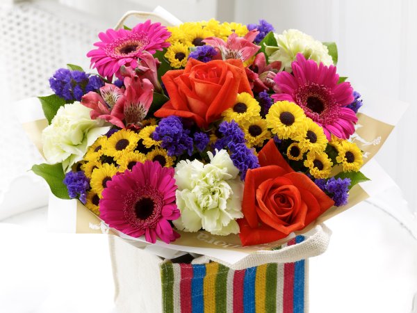 Букет разных цветов
