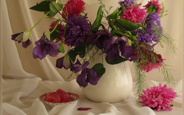 Букеты в вазах